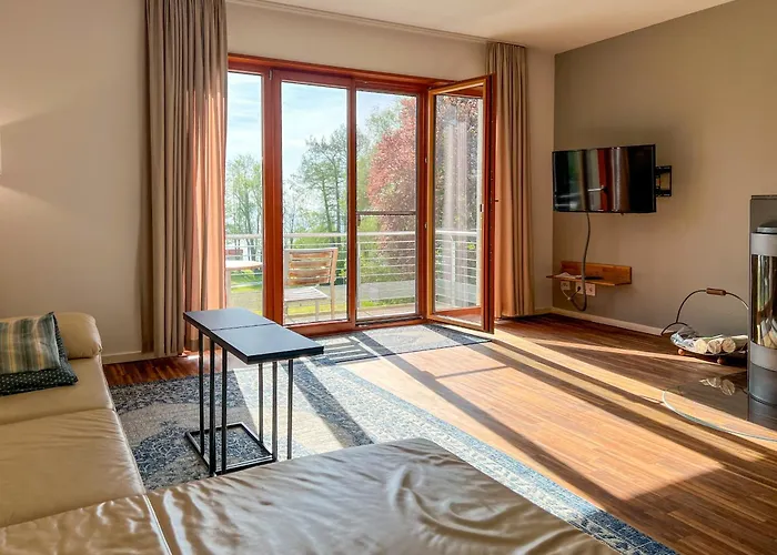 Mit Seeblick - 950 M Zum Hundestrand - Wiesengefluester Appartement Klink